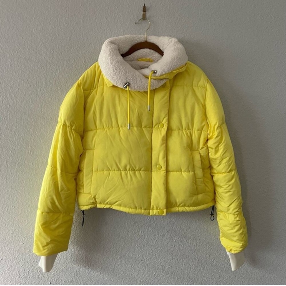 HOLD FOR MHOHN0512 URBAN OUTFITTERS SHERPA LINED PUFFER JACKET - Picture 7 of 13
